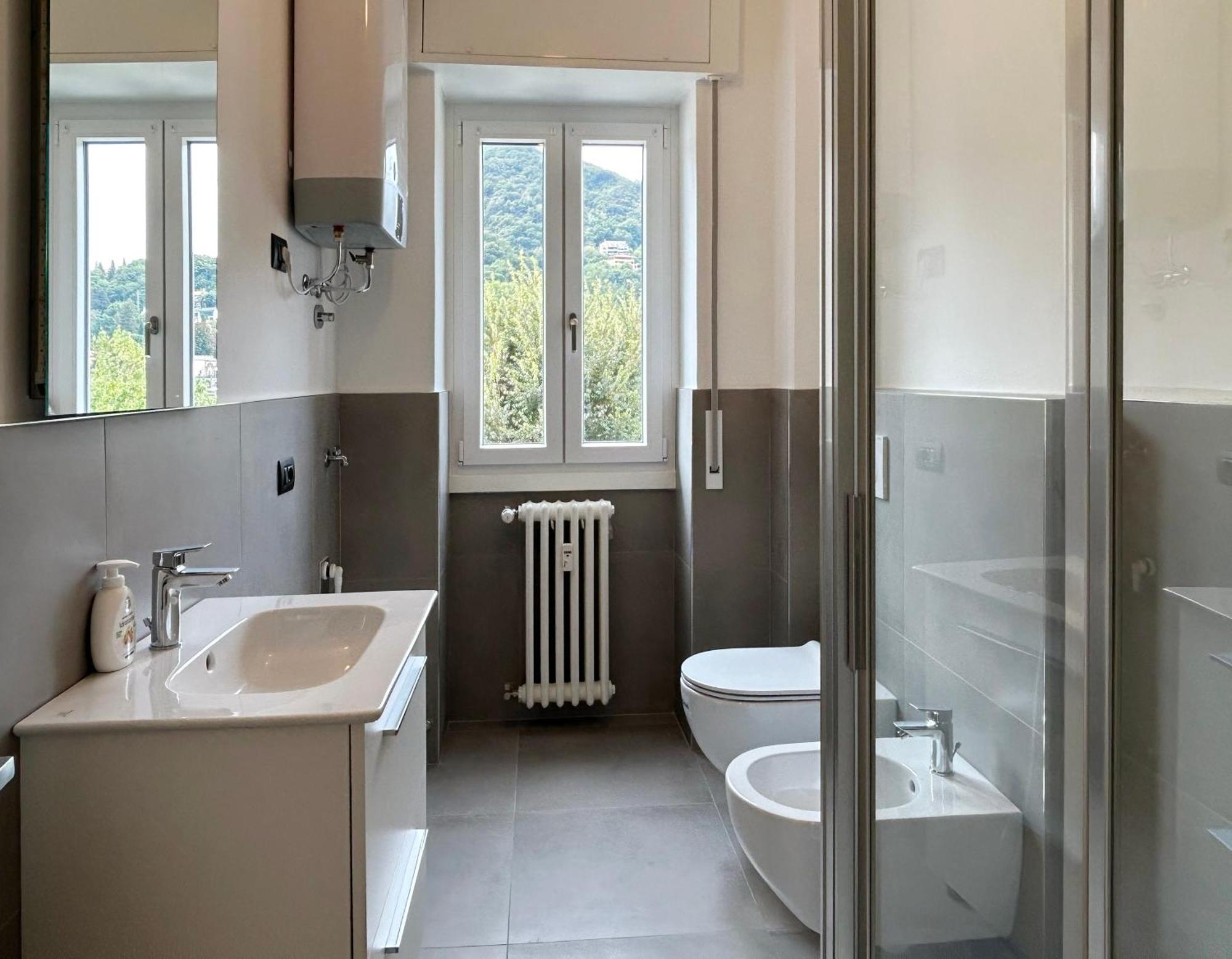 Lecco Lakefront Retreat מראה חיצוני תמונה